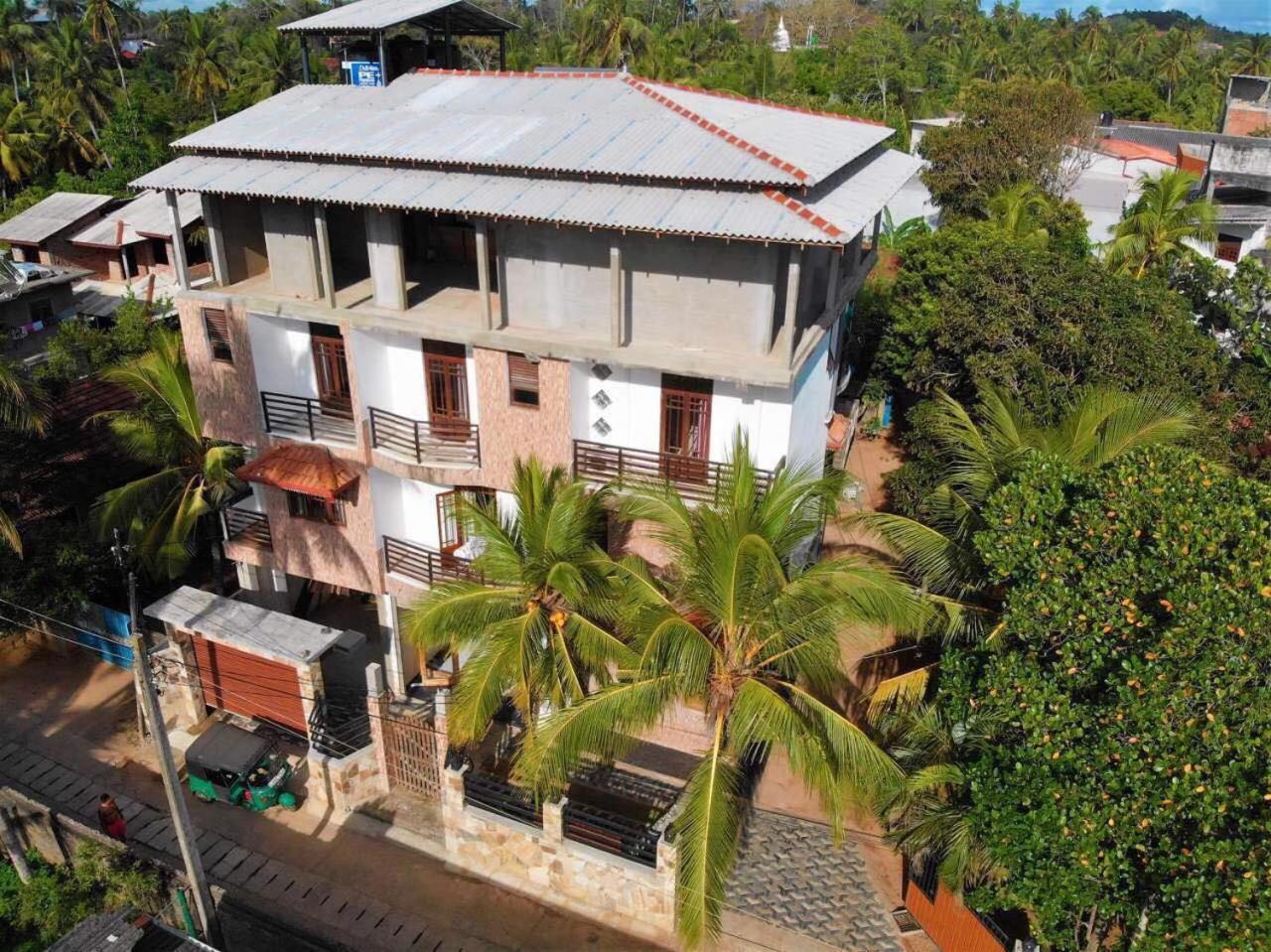 Villa Fiorita Dikwella Exteriör bild